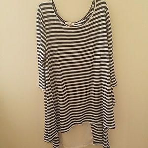 Umgee sheer back top